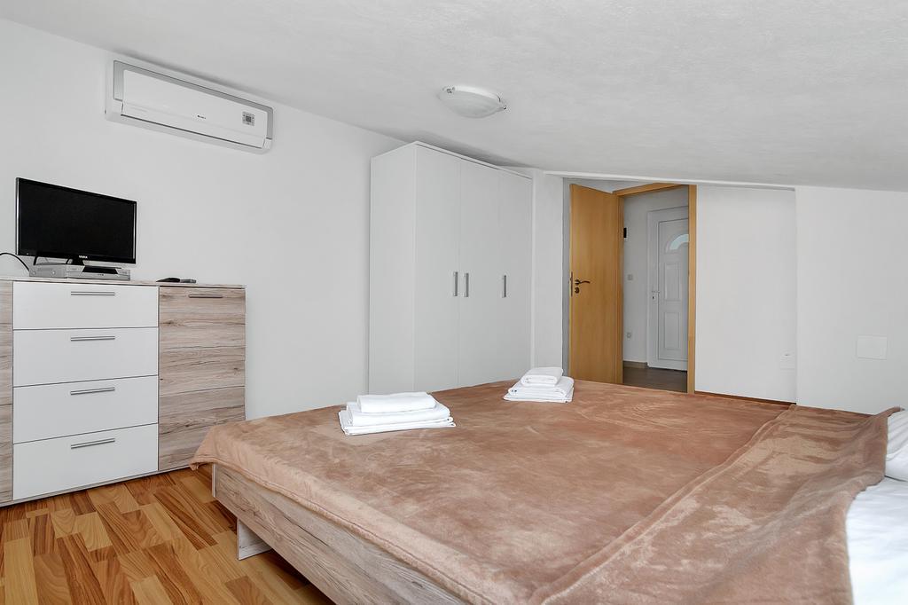 Apartmani Cico Gdinj Luaran gambar